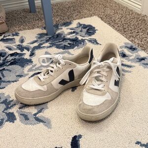 White and Beige Vejas with navy Accents